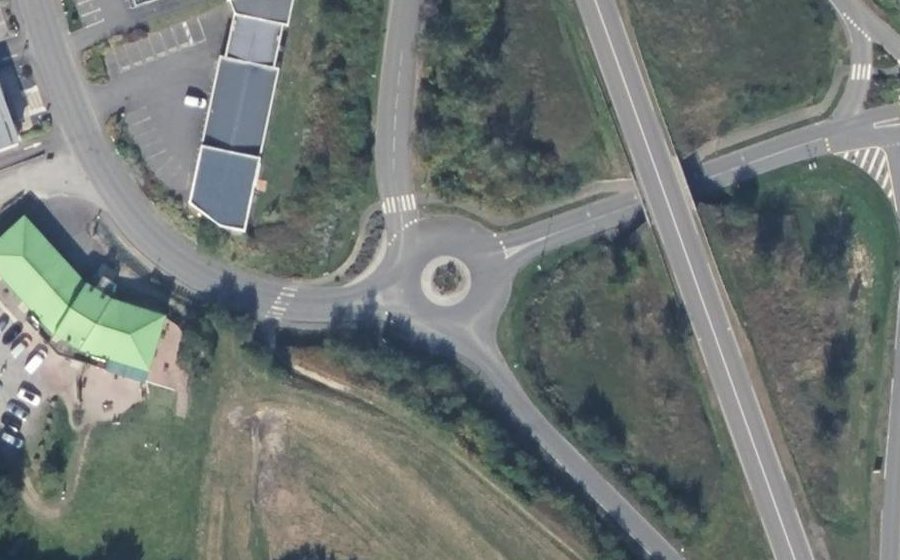 Vue aérienne du Rond-point anonyme n°10648000