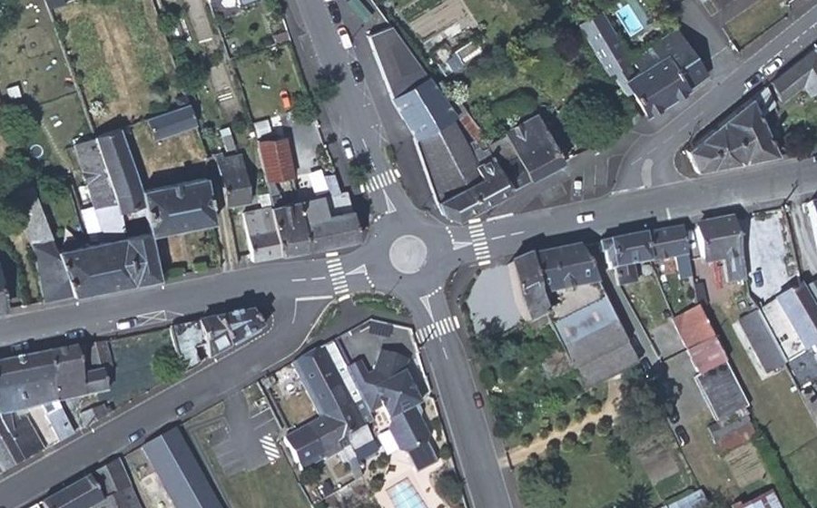 Vue aérienne du Mini-giratoire n°6518143305