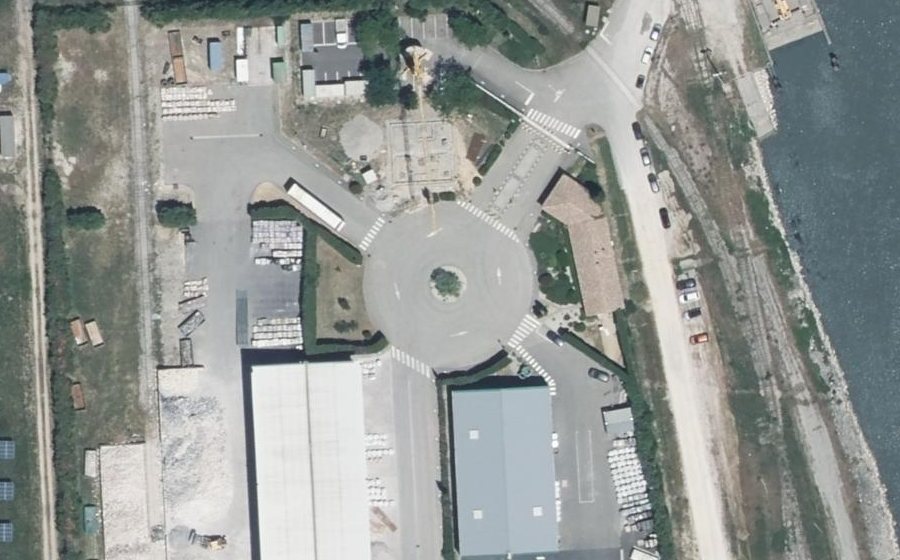 Vue aérienne du Mini-giratoire n°6570277298