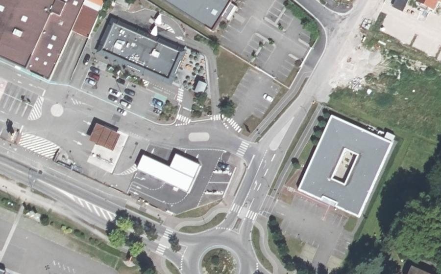 Vue aérienne du Mini-giratoire n°6594620363