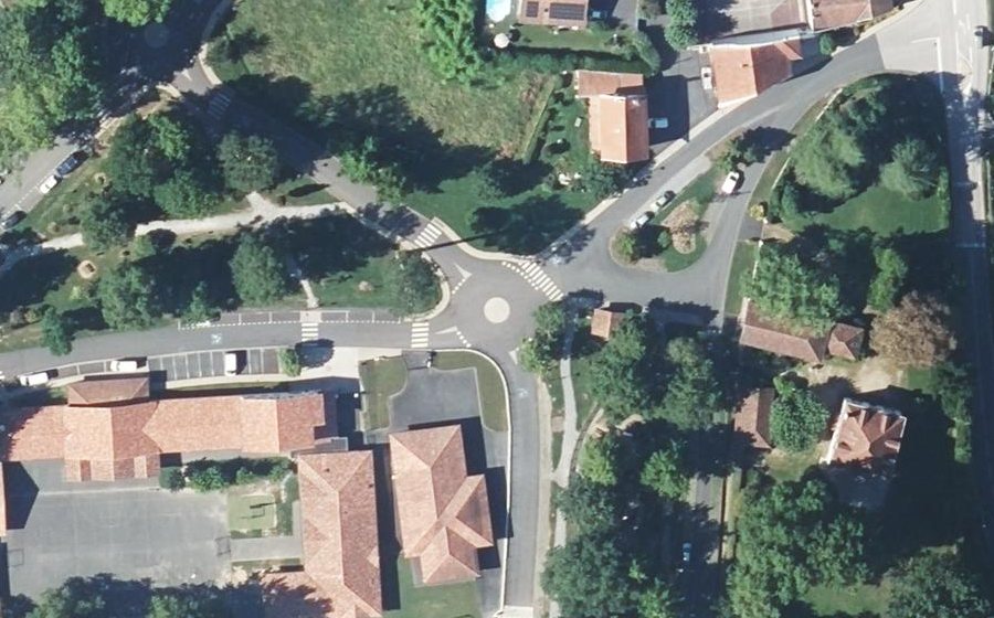 Vue aérienne du Mini-giratoire n°6752704793