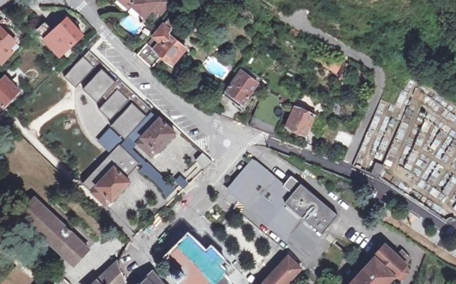 Vue aérienne du Mini-giratoire n°6902705963