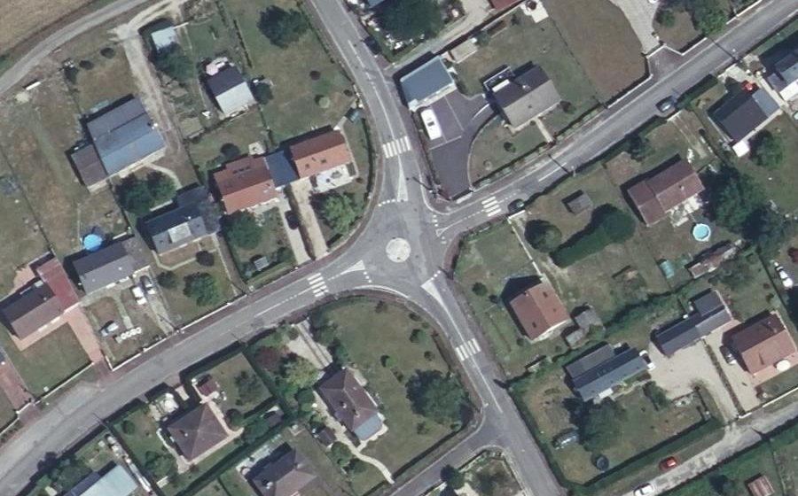 Vue aérienne du Mini-giratoire n°6942541464