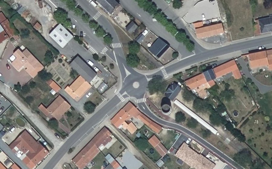 Vue aérienne du Mini-giratoire n°6992525502