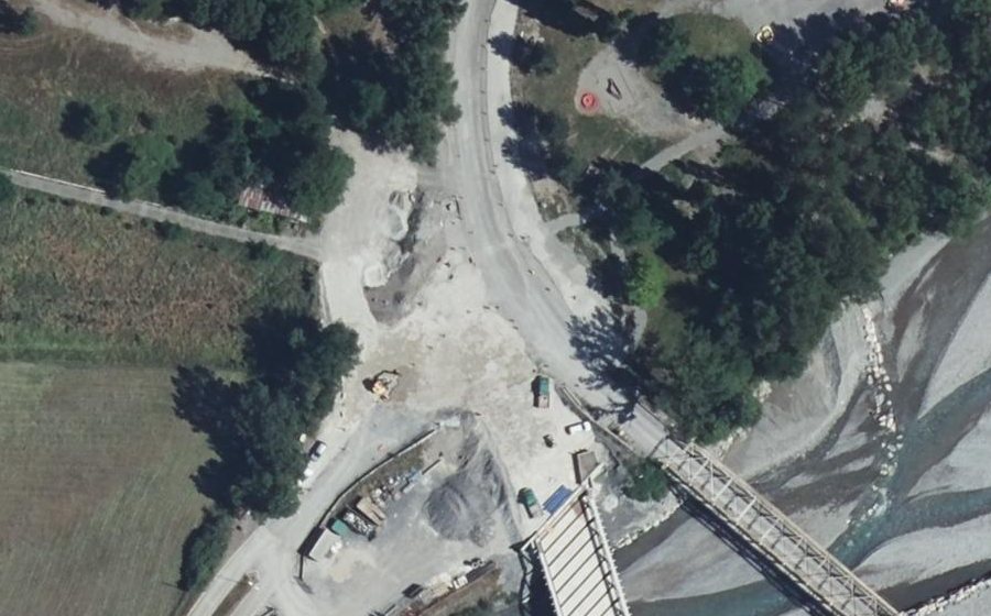 Vue aérienne du Rond-point anonyme n°1070553818