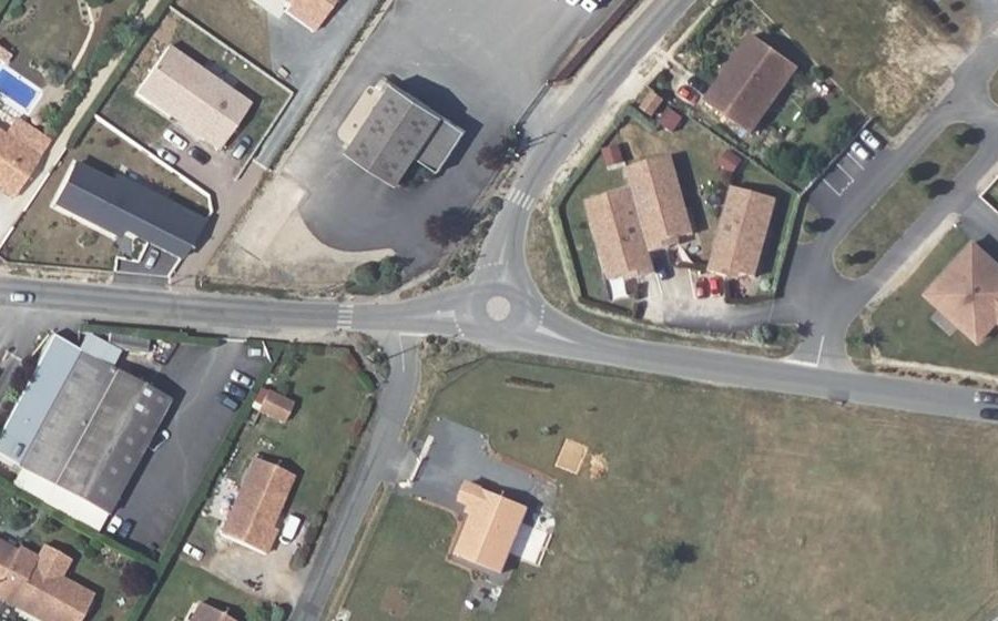 Vue aérienne du Mini-giratoire n°7213568918