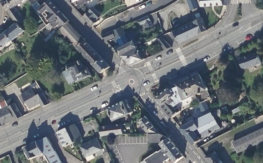 Vue aérienne du Rond-point anonyme n°107300355