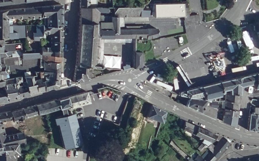 Vue aérienne du Mini-giratoire n°7502901909