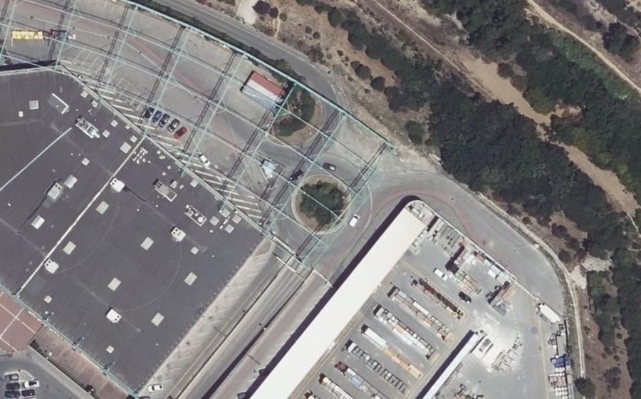 Vue aérienne du Rond-point anonyme n°107843348