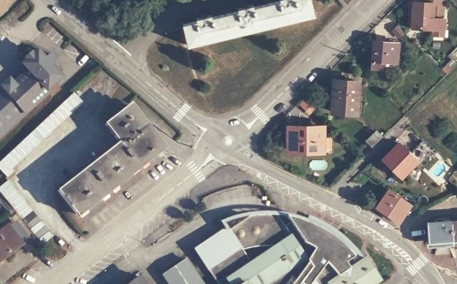 Vue aérienne du Mini-giratoire n°7953961508