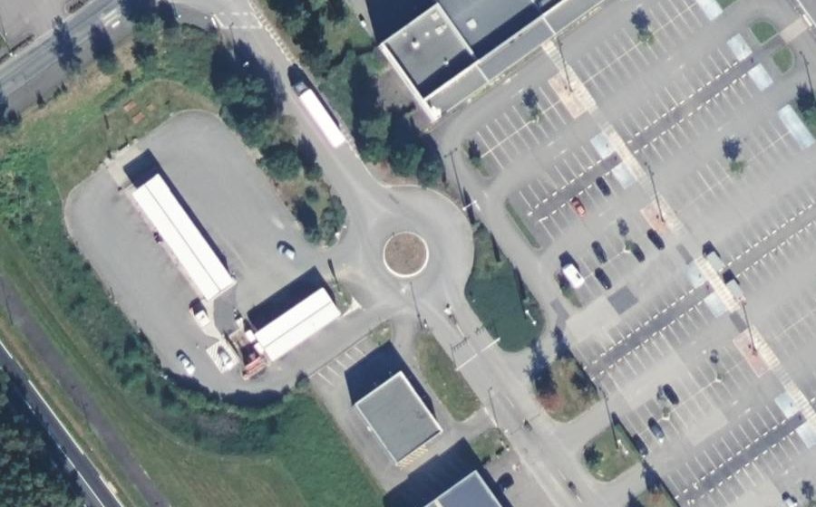 Vue aérienne du Rond-point anonyme n°108114709