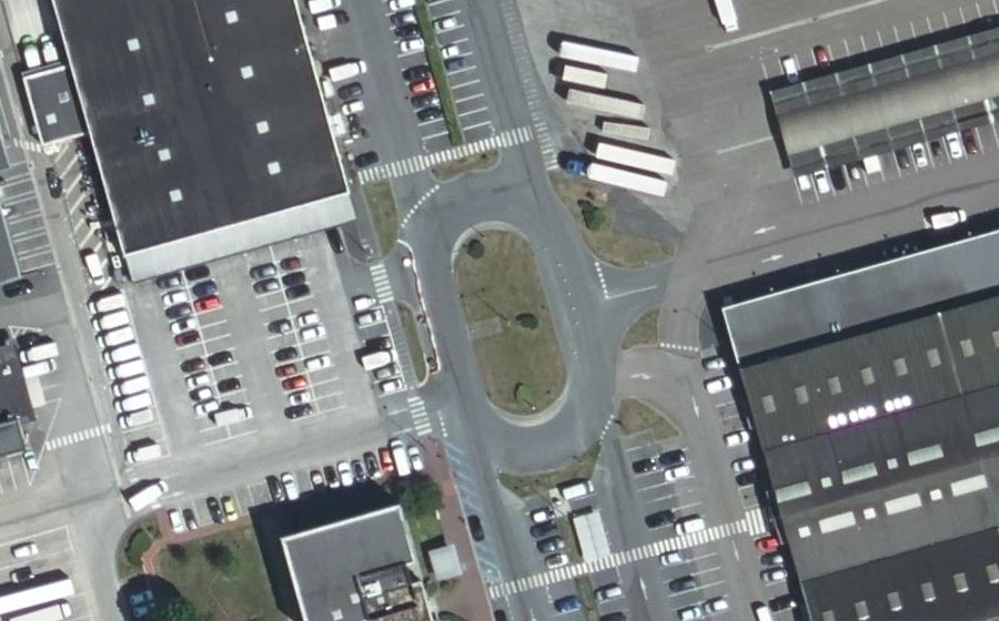 Vue aérienne du Rond-point anonyme n°108144814