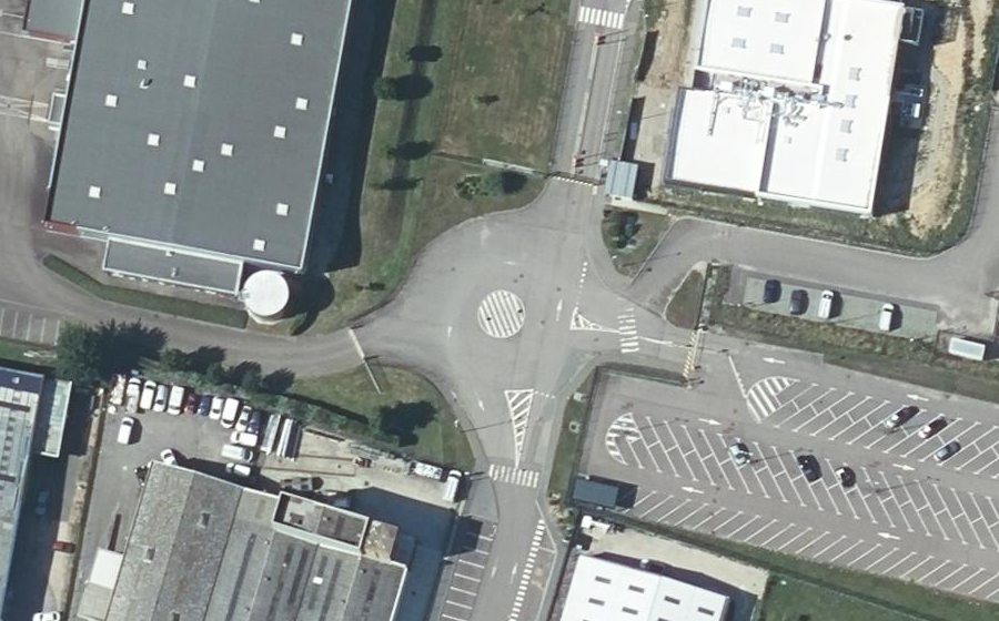 Vue aérienne du Mini-giratoire n°8309608101