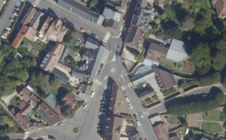 Vue aérienne du Mini-giratoire n°8409675896