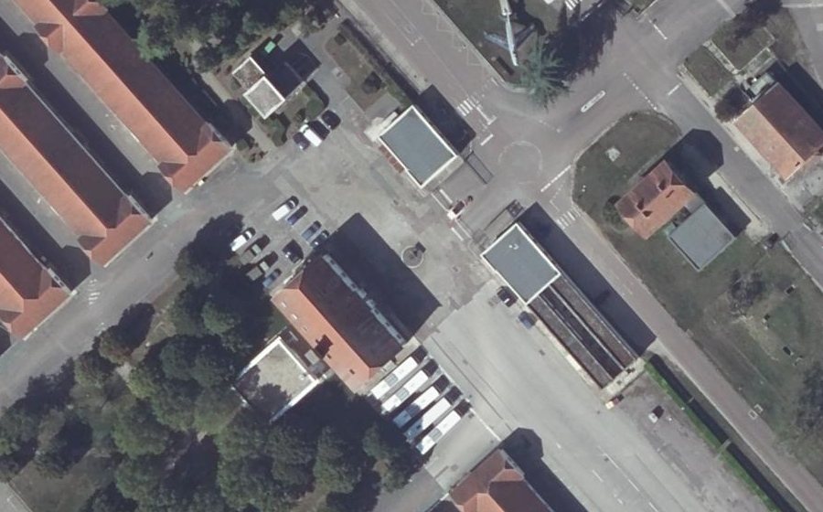Vue aérienne du Mini-giratoire n°8498105608