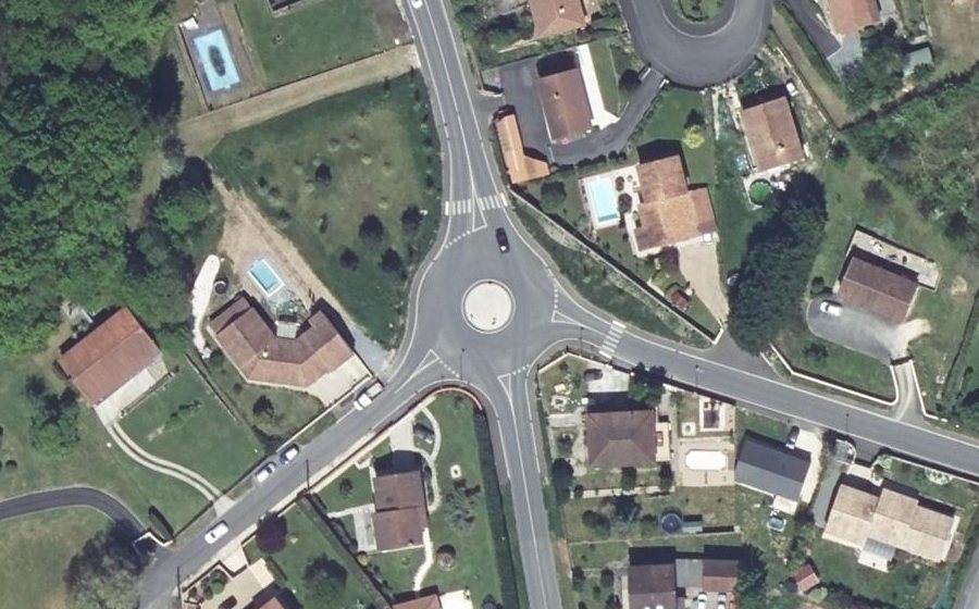 Vue aérienne du Route d'Atur