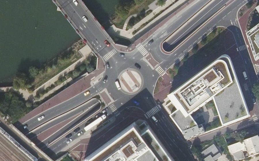 Vue aérienne du Rond-point anonyme n°1086441114