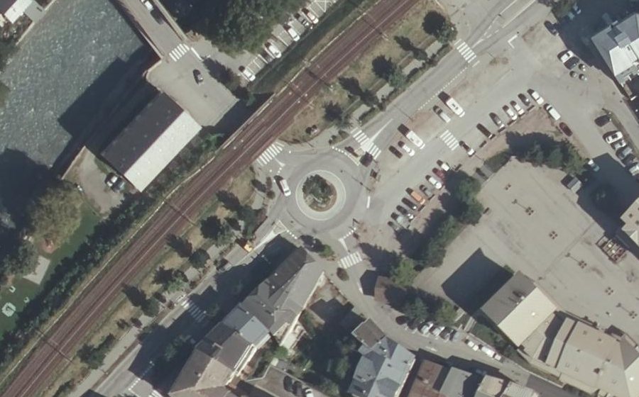 Vue aérienne du Rond-point anonyme n°1091514723