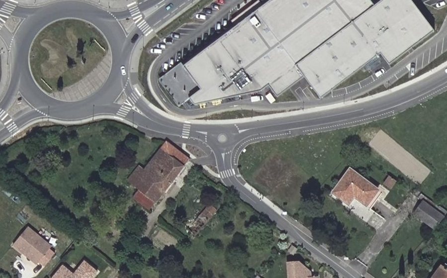 Vue aérienne du Mini-giratoire n°9310425648