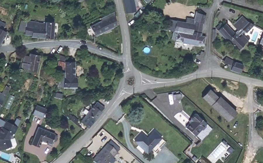 Vue aérienne du Rond-point anonyme n°1093285176
