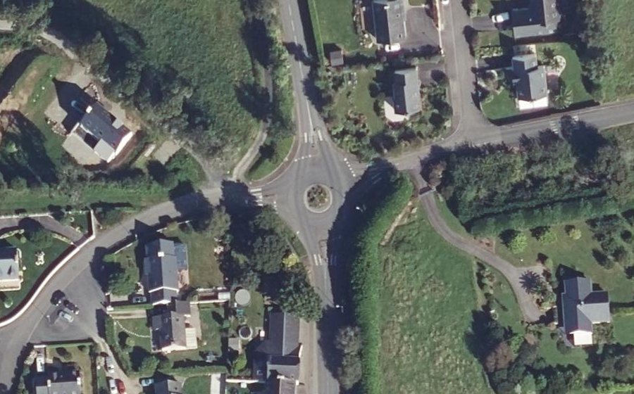 Vue aérienne du Giratoire de Ménez Bléon