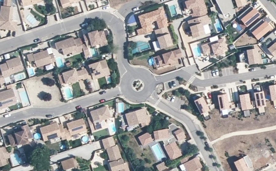 Vue aérienne du Rond-point anonyme n°1094965117