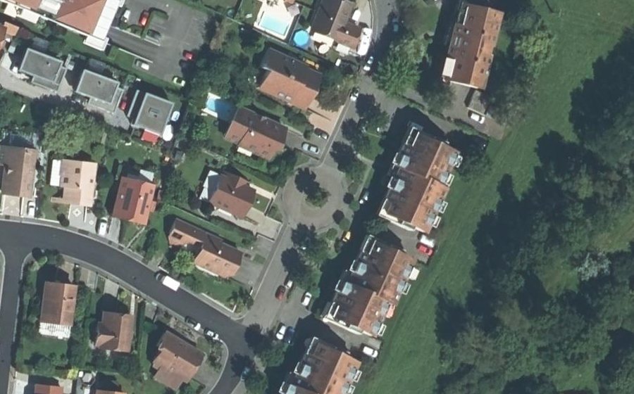 Vue aérienne du Rond-point anonyme n°1097629605