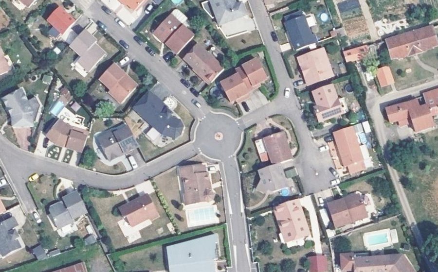 Vue aérienne du Rond-point anonyme n°109857056