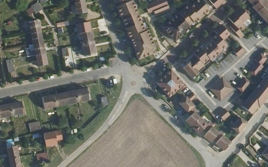Vue aérienne du Rond-point anonyme n°1098790710
