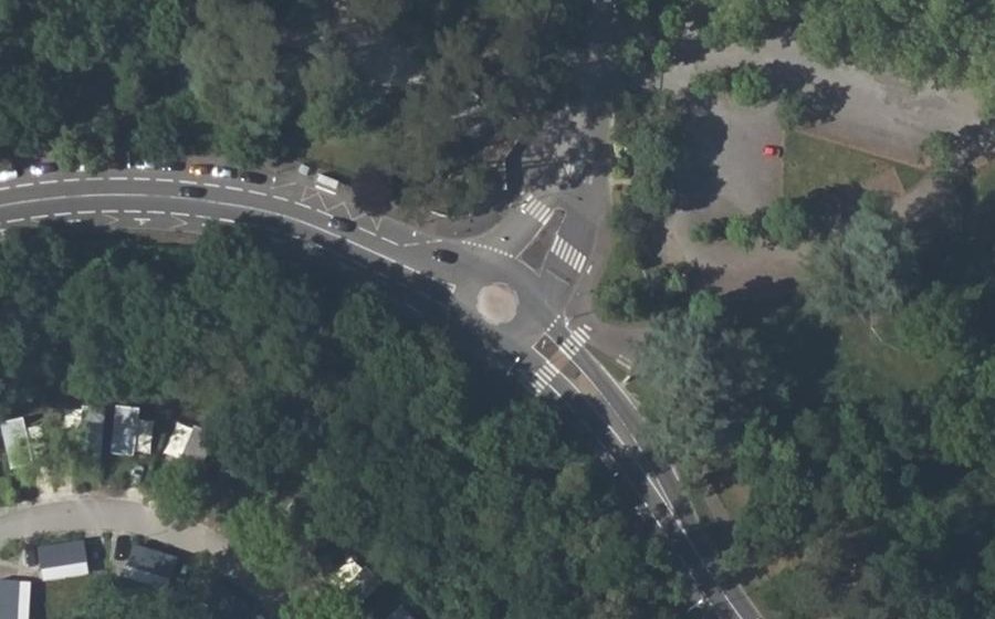 Vue aérienne du Rond-point anonyme n°109891063