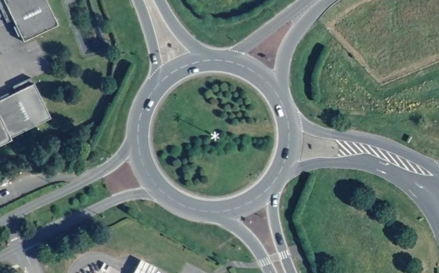 Vue aérienne du Rond-point anonyme n°11009184