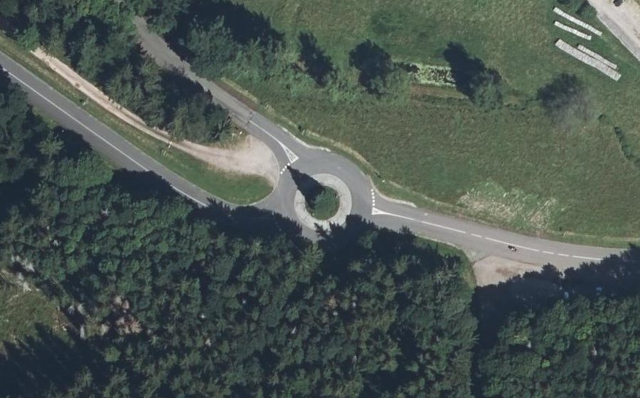 Vue aérienne du Rond-point anonyme n°11012019