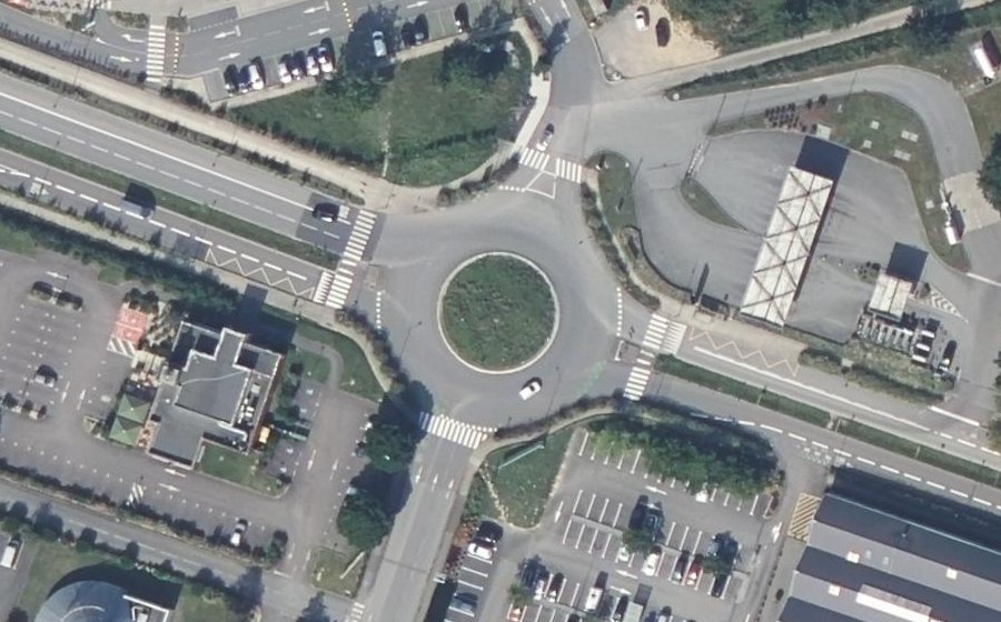 Vue aérienne du Rond-point anonyme n°11016258