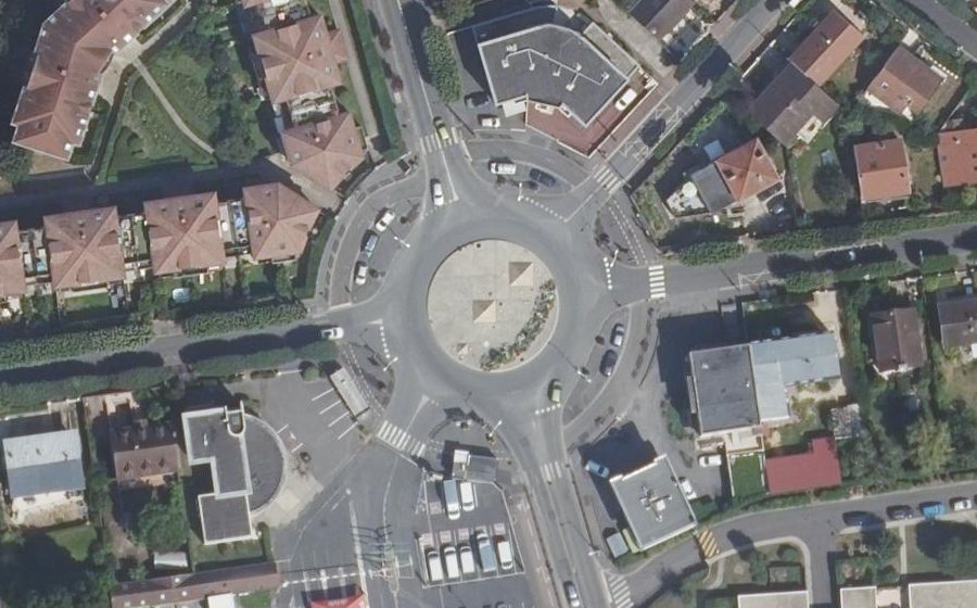 Vue aérienne du Rond-Point des Pyramides