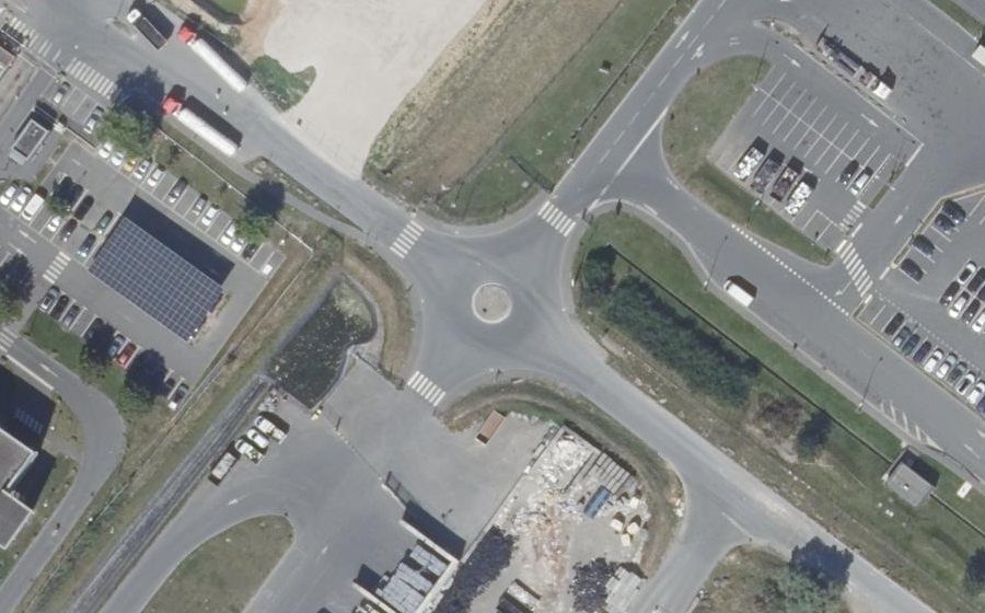 Vue aérienne du Mini-giratoire n°10267203046