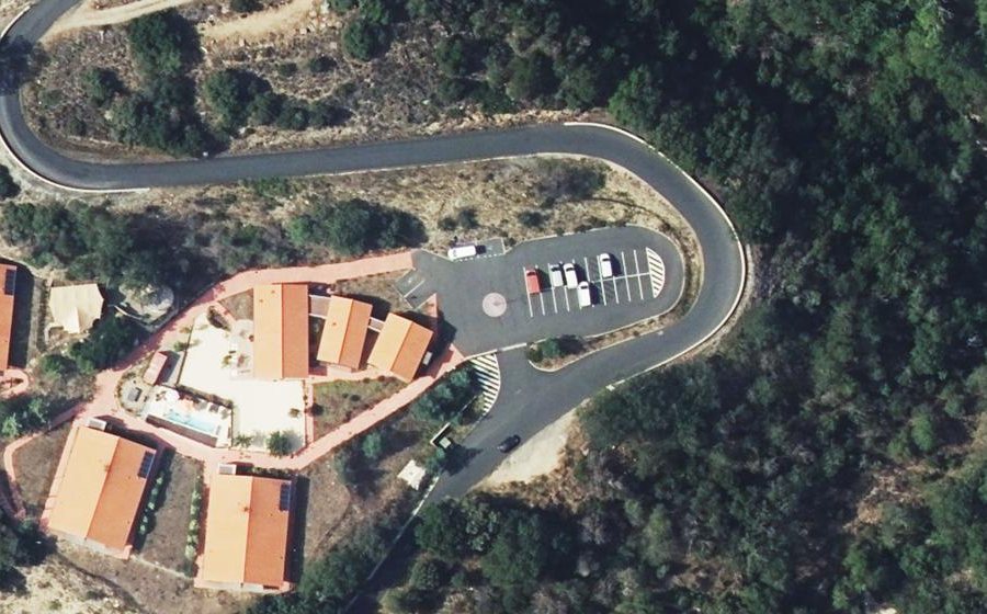 Vue aérienne du Rond-point anonyme n°1104618287