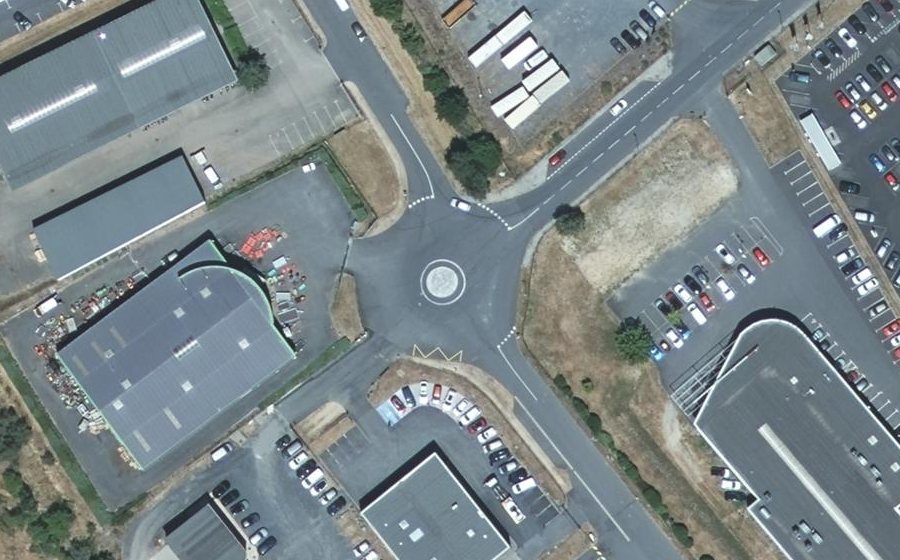 Vue aérienne du Rond-point anonyme n°1106081405