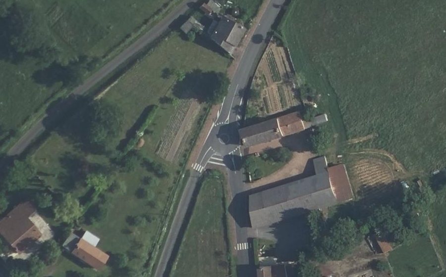 Vue aérienne du Mini-giratoire n°10670095312