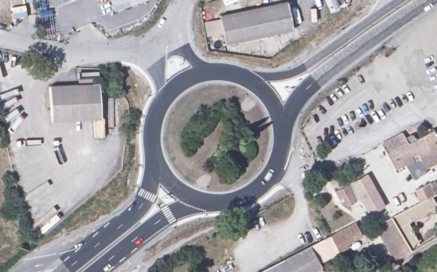 Vue aérienne du Rond-point anonyme n°11075924