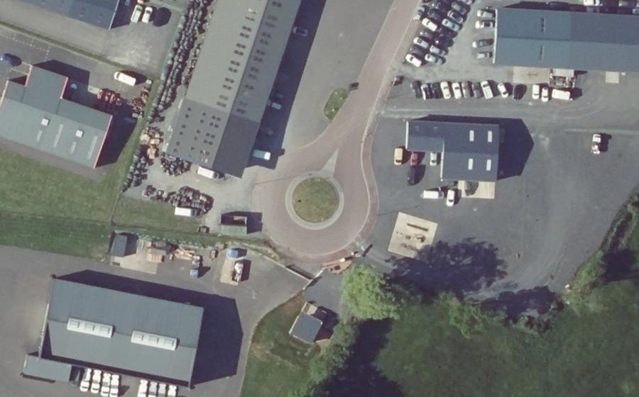 Vue aérienne du Rond-point anonyme n°1109696516