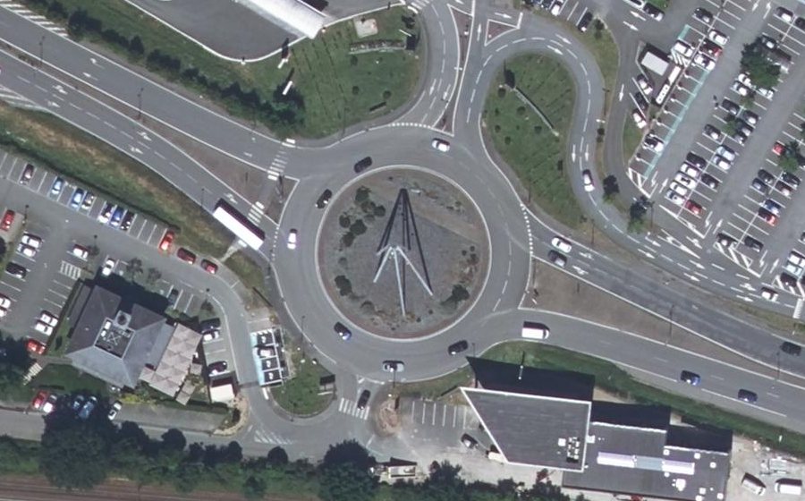 Vue aérienne du Rond-point anonyme n°11116774