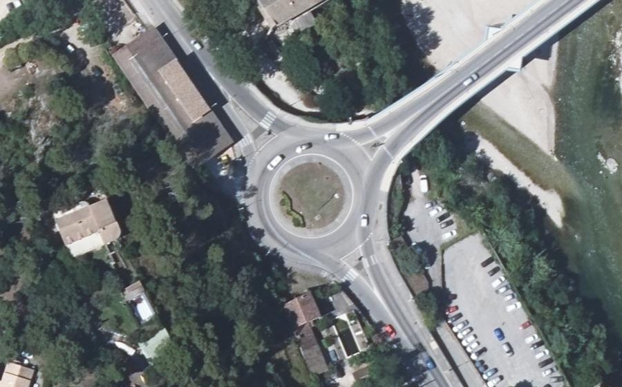 Vue aérienne du Rond-point anonyme n°11119861