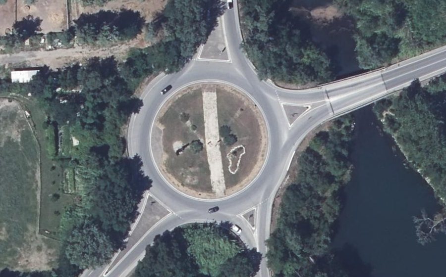 Vue aérienne du Rond-point anonyme n°11120640