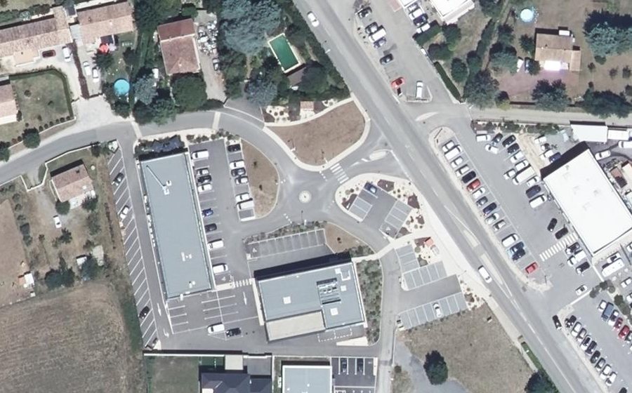 Vue aérienne du Rond-point anonyme n°1113424204