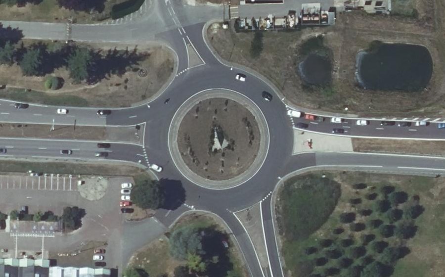 Vue aérienne du Rond-point anonyme n°11143710