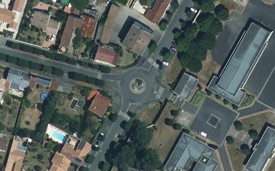 Vue aérienne du Rond-Point des Médailles Militaires