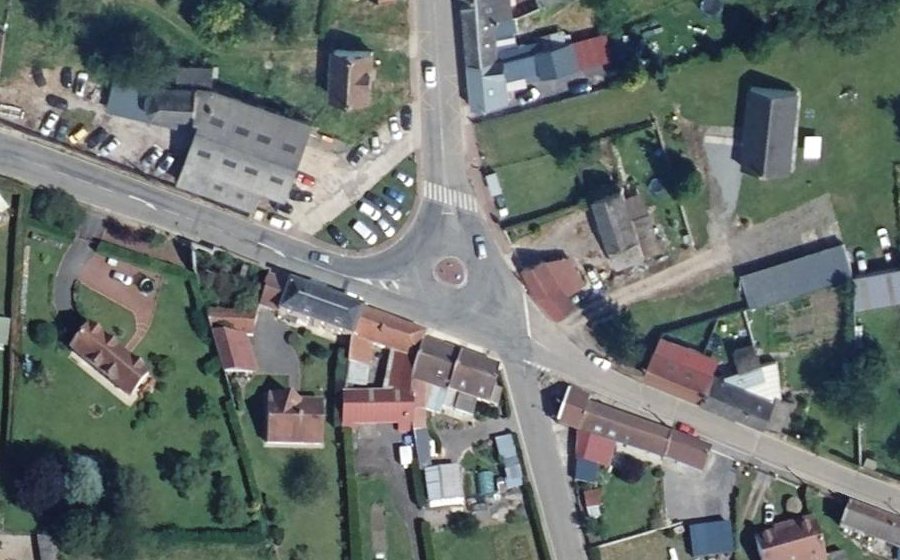 Vue aérienne du Rond-point anonyme n°1117315312