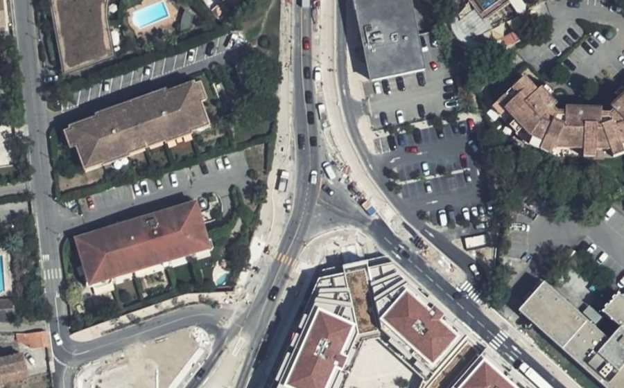 Vue aérienne du Rond-point anonyme n°1117563450