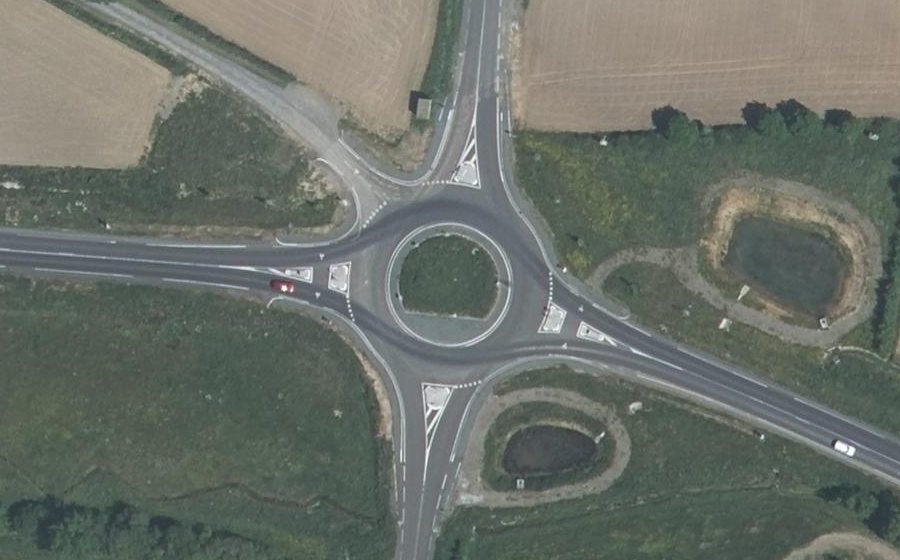 Vue aérienne du Rond-point anonyme n°1117565779