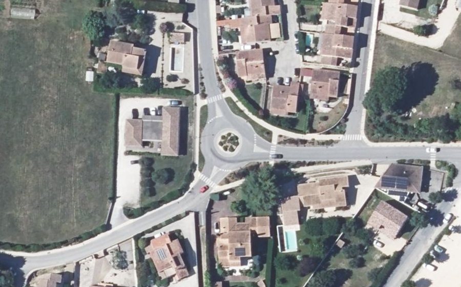 Vue aérienne du Rond-point anonyme n°1117586856